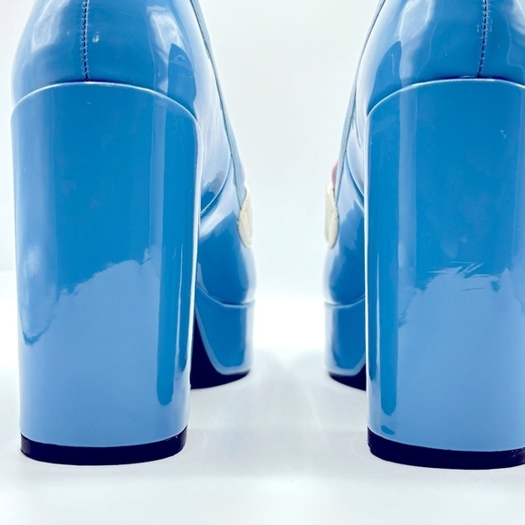 Platform Heels Powder Blue and Pink Pump Gold Chain
Size 7 1/2 - Picture 8 of 10